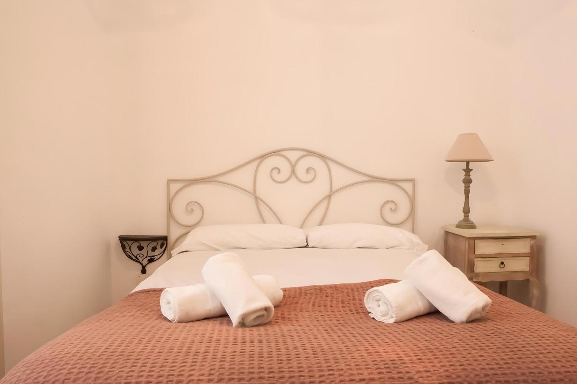Romantico, Tranquilo, Centrico Seville Luaran gambar
